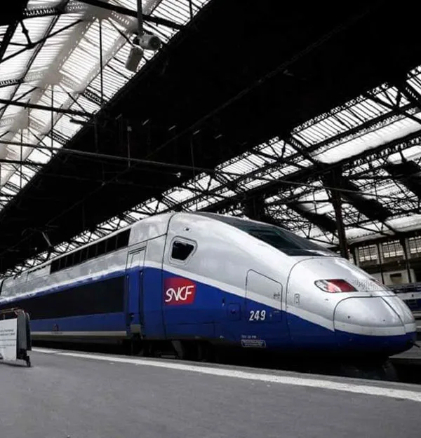 Train Station Transfers Paris